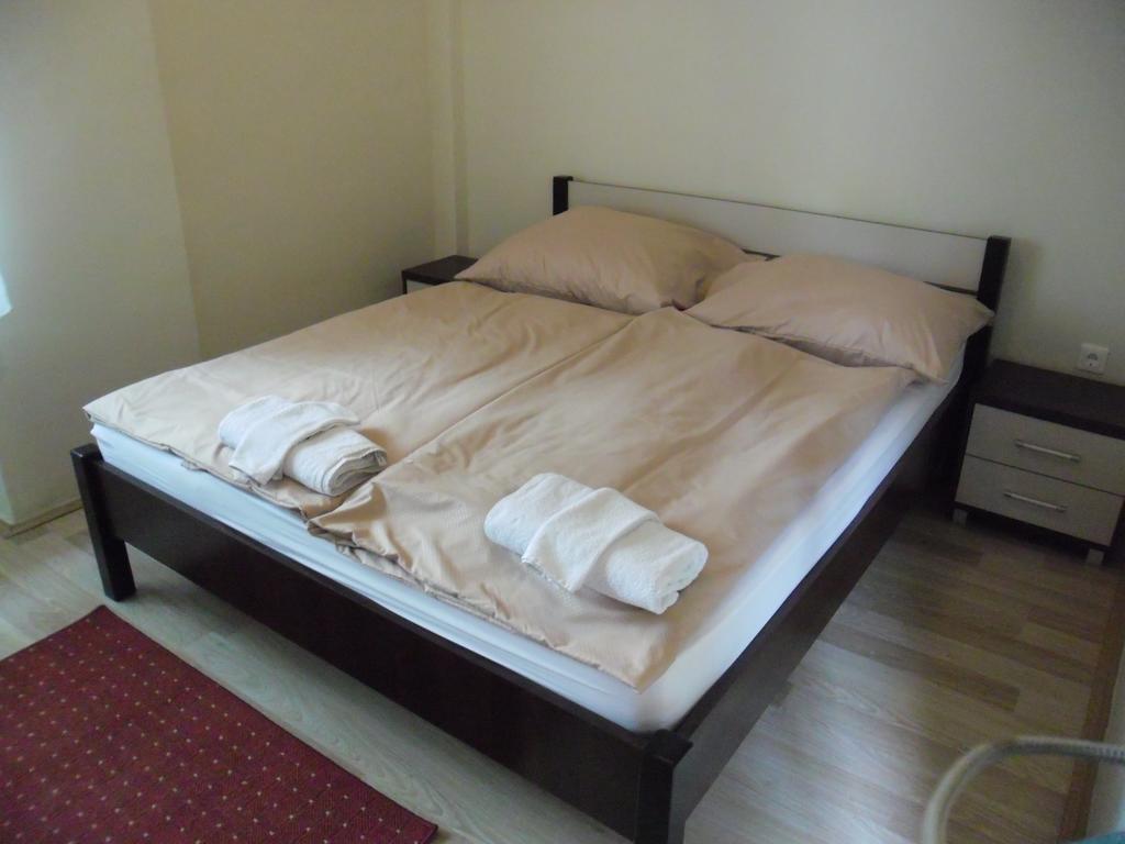 Hotel Family Balatonföldvár Стая снимка