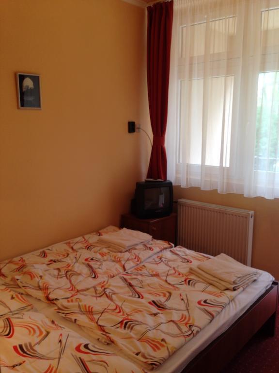 Hotel Family Balatonföldvár Екстериор снимка