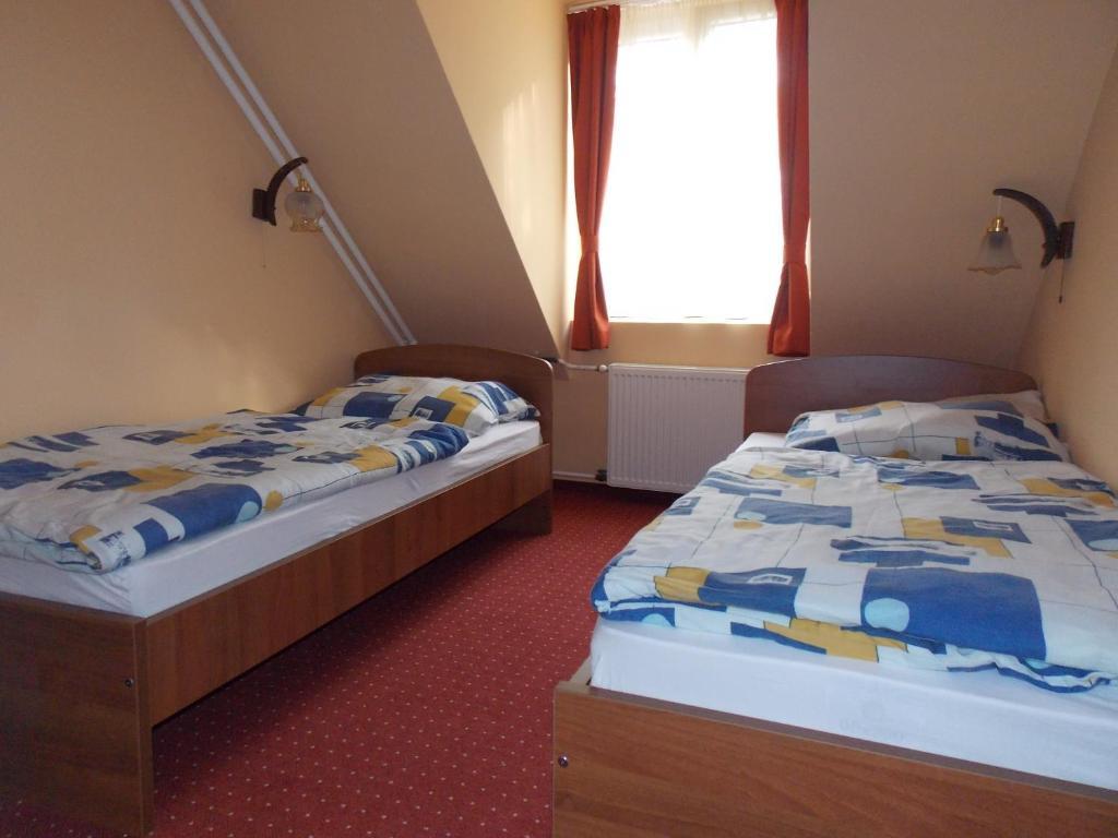 Hotel Family Balatonföldvár Стая снимка