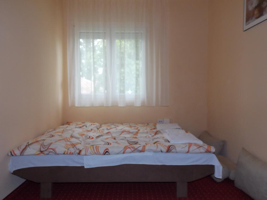 Hotel Family Balatonföldvár Екстериор снимка