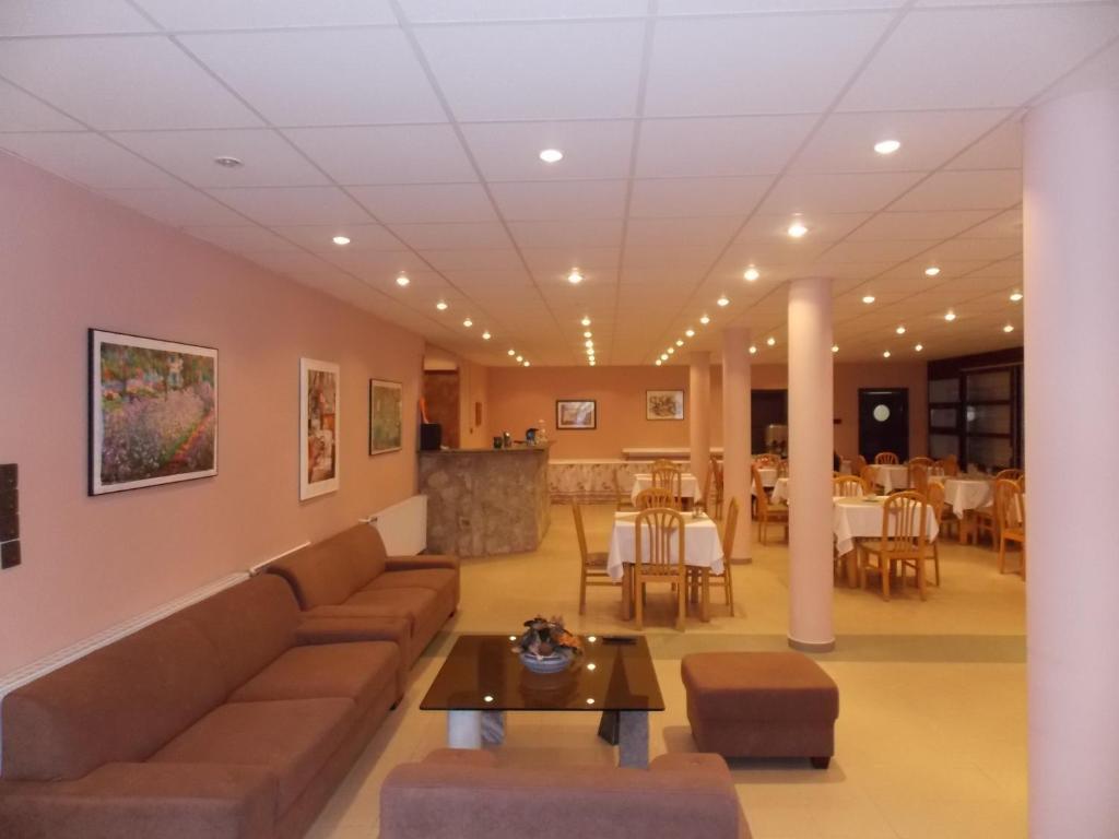 Hotel Family Balatonföldvár Екстериор снимка
